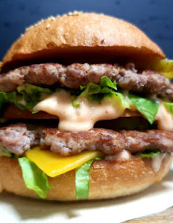 Green Clover IrishPub